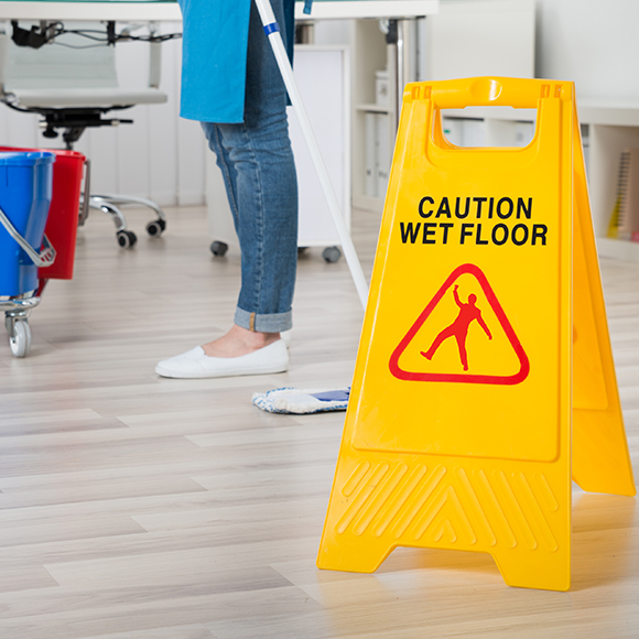Banner_Products_Tradesman_02-Cleaning-Contractors Wet floor sign to promote Greenfield Risk Solutions - Tradesman Insurance - Cleaning contractors